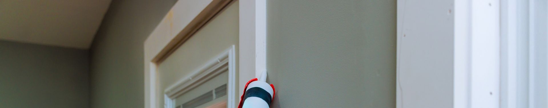 Discover how to seal a door frame | Seal around a door