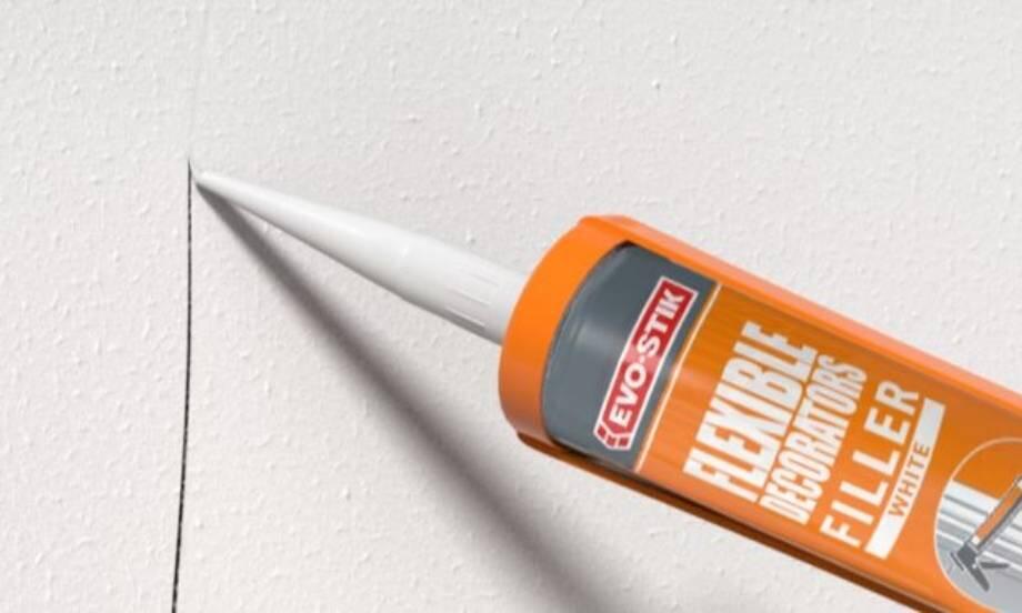 UK How to use decorators caulk teaser