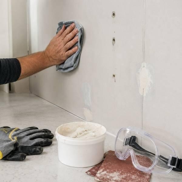 UK How to tile a wall using ready step 1